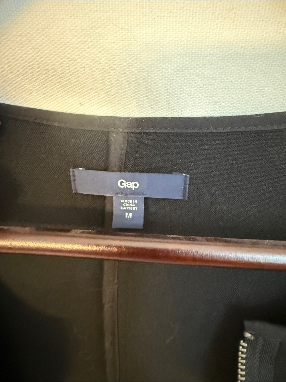 Gap - Chic Black Ruffle Zip-Front Jacket - Picture 3 of 4
